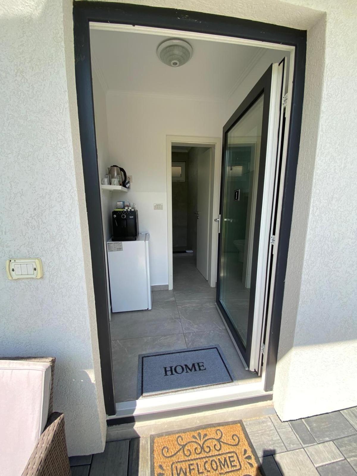 Kevin&Jessica Rooms Temesgyarmat Kültér fotó
